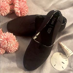 🌺Brand new TOMS Black cupsole Alpargata shoes🌺